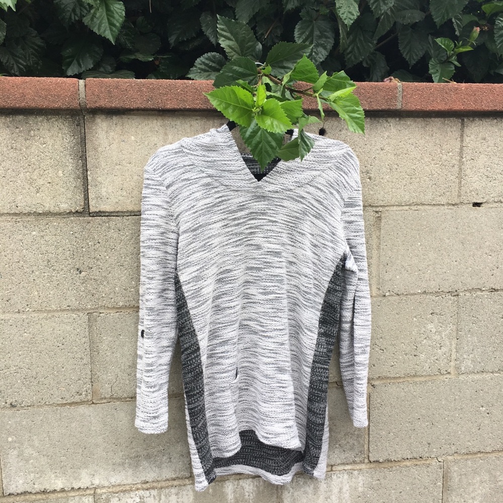 Knit Hooded sweater !